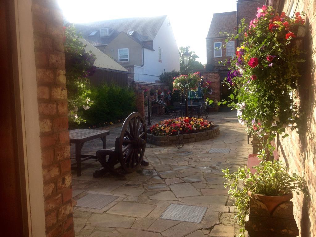 Heworth Court Hotel York Exterior photo