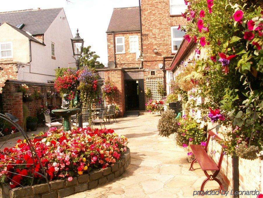 Heworth Court Hotel York Exterior photo
